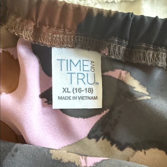 Time and Tru Multicolor Floral Midi Skirt - Picture 3 of 5